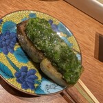 熊の焼鳥106 - ナスの上にネバネバ