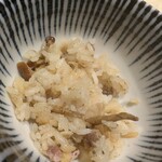熊の焼鳥106 - シメ(1) 炊き込みご飯