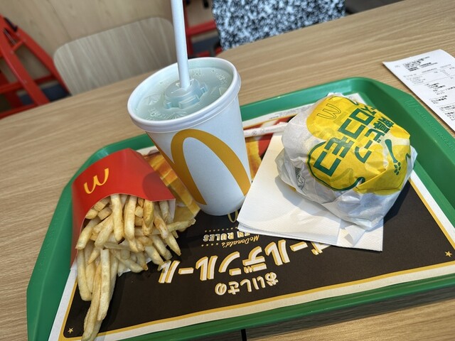 マクドナルド 三芳藤久保店 （McDonald's） - 鶴瀬/ハンバーガー