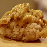 鮨 やすみつ - 三陸 紫雲丹