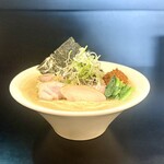 らぁ麺 飛鶏 - 濃厚地鶏白湯そば大盛、豚増し