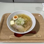 麺屋 幸咲 - 料理写真:塩バターラーメン1122円