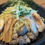 鶏そば炭や 常総店 - 