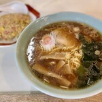 千成飯店 - ラーメン半チャーハンセット（900円）