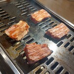 焼肉・ホルモン 踊ル - 