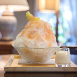 レ・ザンジュ - 桃のかき氷