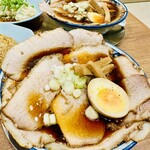 焼豚中華そば専門 しげる - 