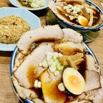 焼豚中華そば専門 しげる - 