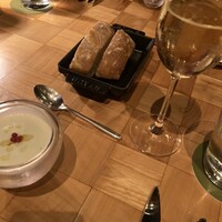 ザ タヴァン グリル＆ラウンジ - 