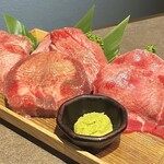 厚切り牛タン 焼肉一心たん助 - 