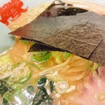 ラーメン 山岡家 - 料理写真:醤油ラーメン 690円
