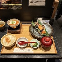 銀座米料亭 八代目儀兵衛 - 