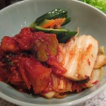 照月苑 - キムチ盛り