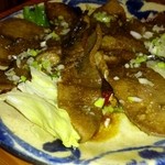 牛舌ガーリックねぎ添え