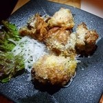 洋風居酒屋　ＳＮＯＷ＋ＤＲＯＰ屋 - とりもも肉のじっくりオーブン焼き料理