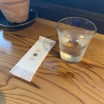Beans cafe .miyama - お水とおしぼり。お水は良いのを使っています。