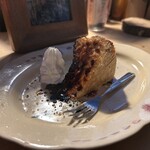 日方珈琲焙煎所 by CAFE SQUARE - バスクブリュレチーズケーキ❗️