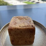 BURDIGALA MARUNOUCHI The Restaurant - ブルディガラのパンは美味しいですね