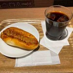 チャオプレッソ&クックハウス - グリルドカレーウインナー