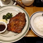 マロリーポークステーキ  - 