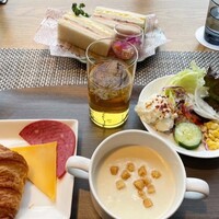 MIDO RESTAURANT PIC NIKA - 
