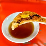 新ちゃん - ぎょうざ　カラシダレ