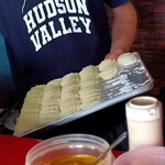 新ちゃん - ぎょうざ焼きます