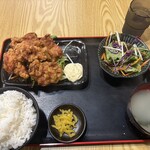 丸串焼き鳥酒場 - 