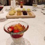 フェニックス洞爺クラブ - 満腹のコースの後に自家製スイーツも