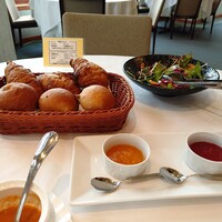 フェニックス洞爺クラブ - 朝ごはんには自家製の焼きたてパンが