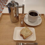 トーコーキッチン - ホットコーヒー バナナケーキ