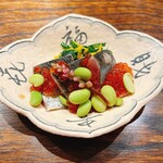 御料理 ふじ田 - さんま 春菊のおひたし いくら だだちゃ豆
      ツルムラサキのお花