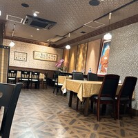 中華菜館 會賓楼 - 店内