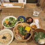 実身美 大手町店 - 