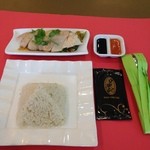 Boon Tong Kee - 「美味白切鶏」（チキンライス）１人前　5.00 S$