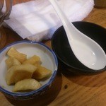 萬福食堂 - カツ丼　漬物　小鉢と蓮華