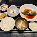 美味亭 - 煮鯖定食