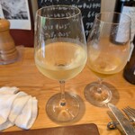 トラットリア カンパーナ ジロウマル - 白