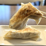 一元本店 - ・餃子(大) 2個 500円/税込