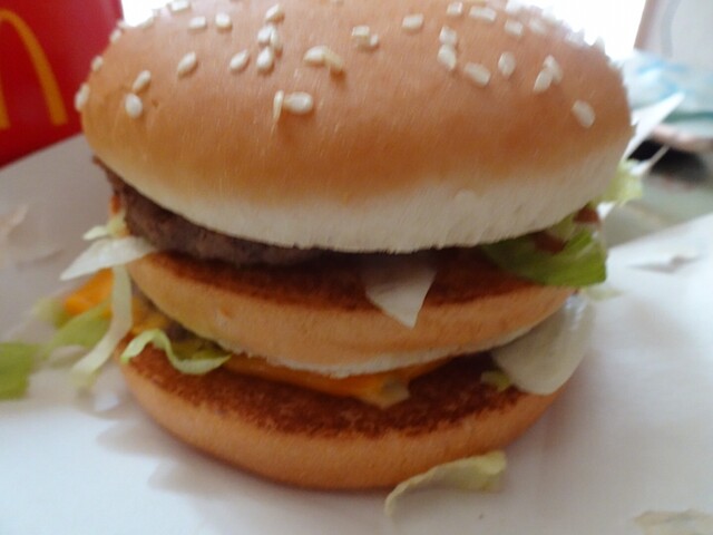 マクドナルド 米沢ヨークベニマル店 | 手軽なハンバーガーとファストフード