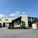 一滴 - 駐車場より