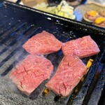 YAKINIKUEN 忍鬨 大阪梅田店