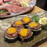 YAKINIKUEN 忍鬨 大阪梅田店