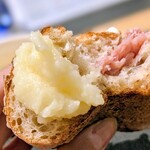 saint de gourmand - 添えられたマッシュポテトもバゲットに付けたり、そのまま食べたり楽しみました。