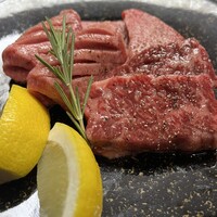 和牛とワイン 焼肉きゅうこん - 