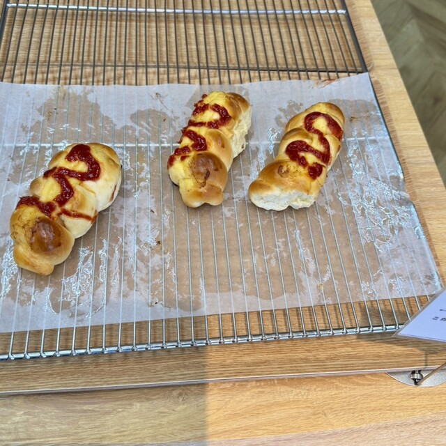 【天香屋ページ】 flower BAKERY - Fukai/Bread | Tabelog