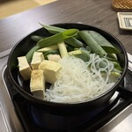 すき焼き キムラ - 続いて豆腐と糸こんにゃくを