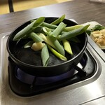 すき焼き キムラ - ネギ投入