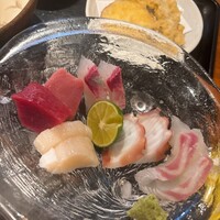 魚感うえさき - お造り盛り合わせ