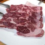 炭火ジンギスカン いい田屋 - 生ラム（2人前）